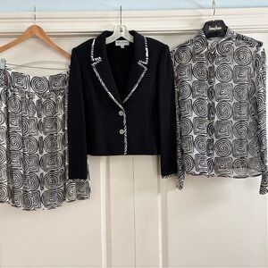 VINTAGE ST. JOHN COLLECTION 3 PIECE SUIT SIZE 8 SKIRT/BLOUSE/JACKET